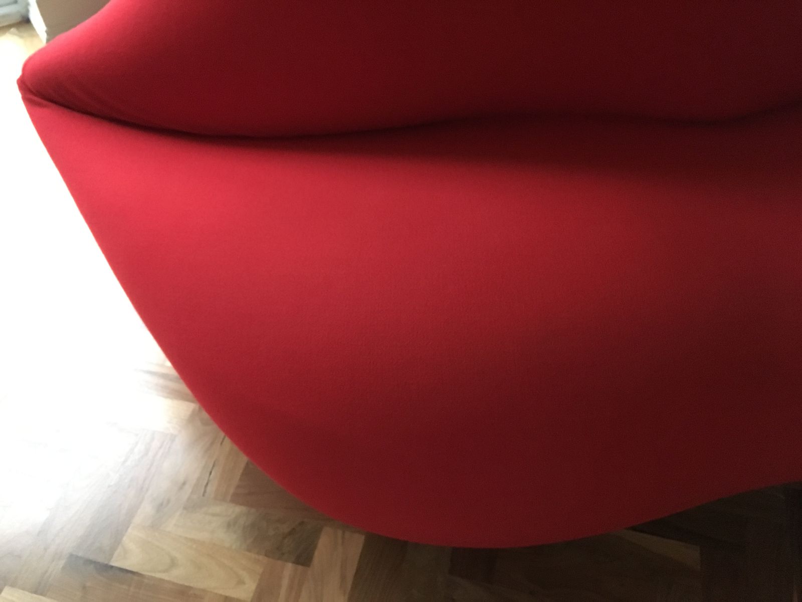 开云（中国） - 坐具|沙发|办公家具|设计师家具|嘴唇沙发